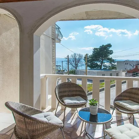 Clarus Mare Apartment