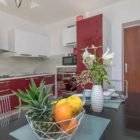 Clarus Mare Apartment Duce