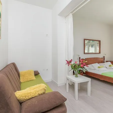 Clarus Mare Apartment Duce